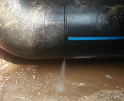 呼图壁楼顶渗水维修公司为大家分享下呼图壁卫生间漏水维修修补技术!